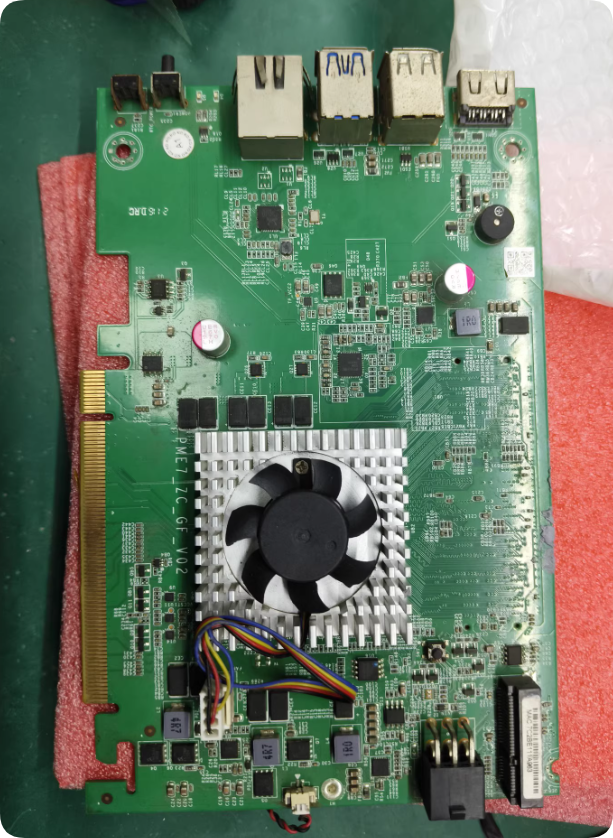 150 元打造低成本 NAS 小钢炮，捡一块 3865U 工控板